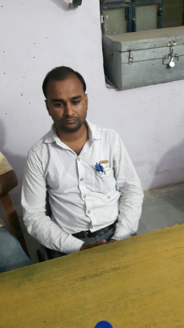 revenue inspector trap by acb taking bribe in tonk