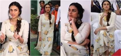 see the photos of aditi rao haidari varanasi visit