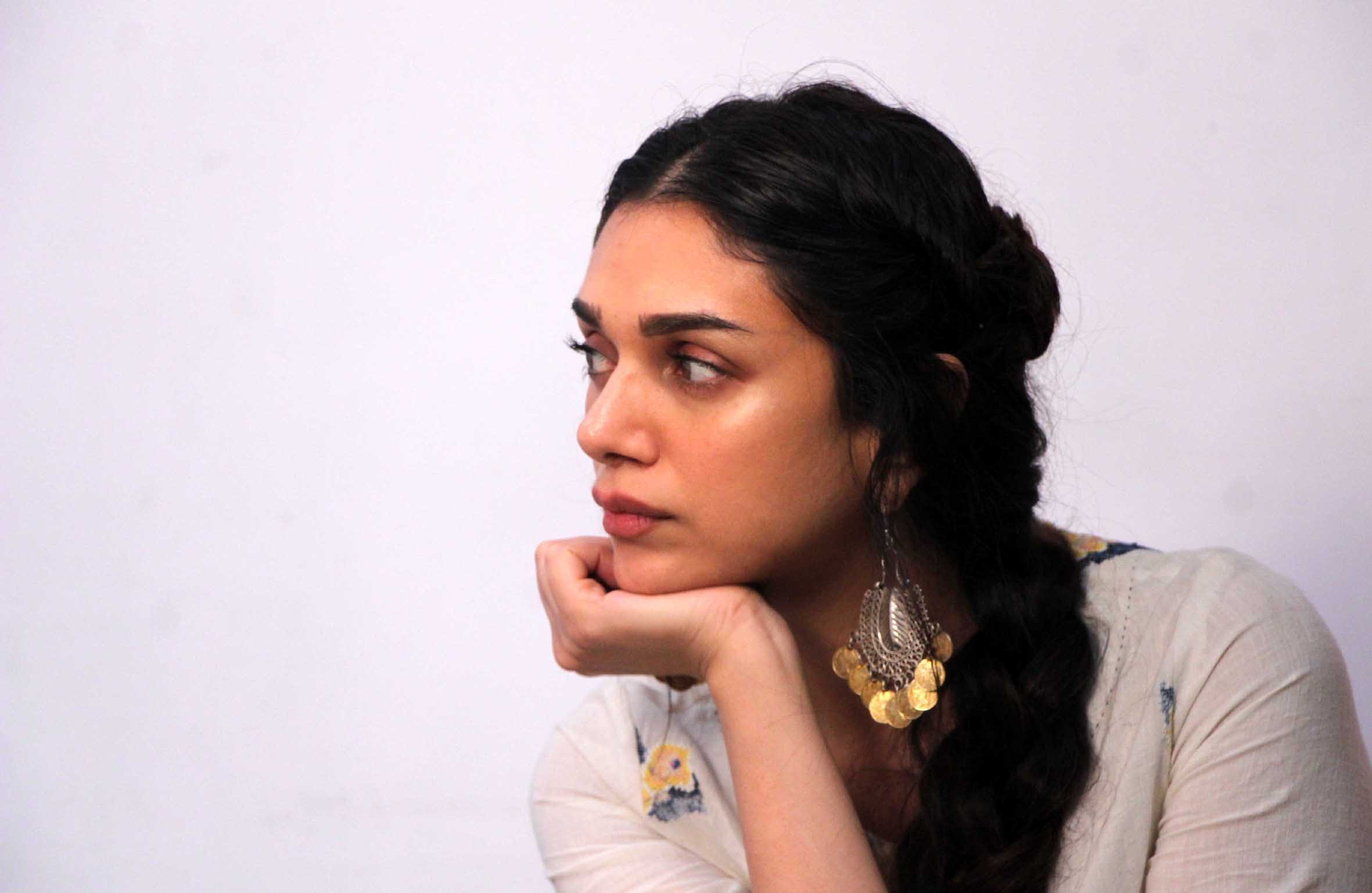five best homemade tips for thick and dark eyebrows growth