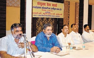 Opposition parties in support of Shuats