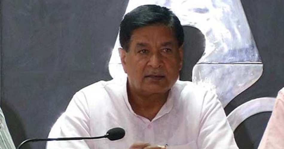 bjp mp rajkumar saini detained at kaithal, jat people protest