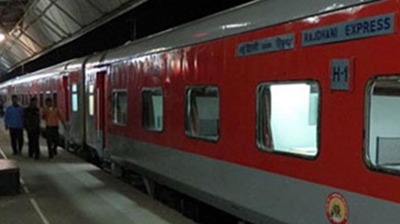 Many Long-range trains have been canceled due to deferment in new delhi