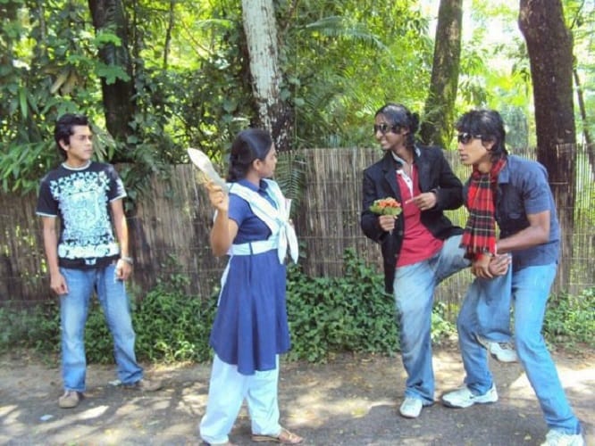 indian boy invents ElectroShoe to protect girls from eve teasers