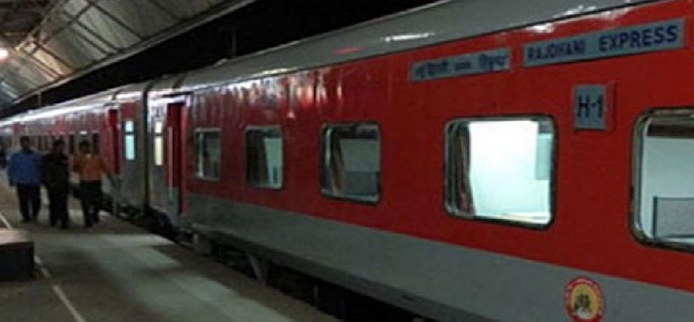 Derailment of Rajdhani averted as station master stops train