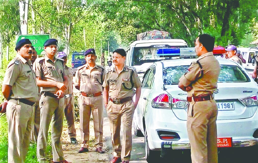 After dodge to a delivery boy parcel loot at greater noida