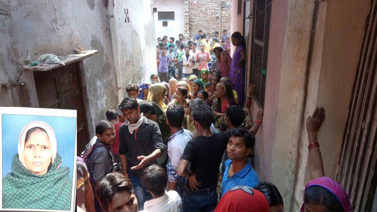 man in agra tried to suicide after murder of wife