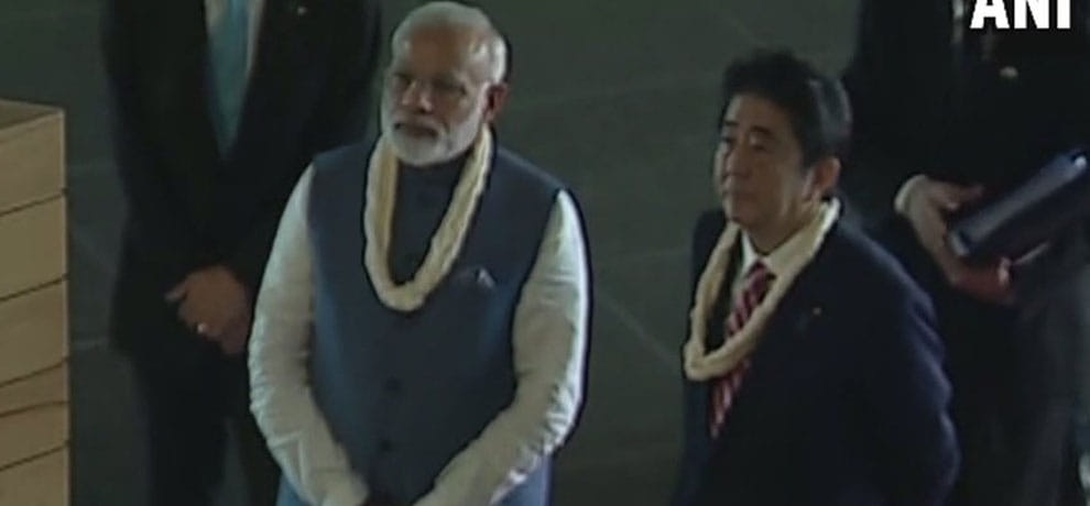 pm modi and japan pm shinzo abe reaches dandi kutir sangrahalaya in gujarat gandhinagar