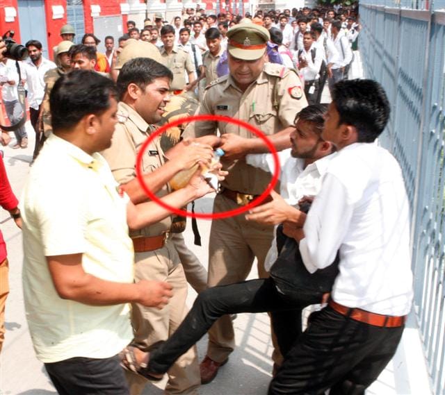 ABVP leader beating at DS college, trying to blow up Proctor office