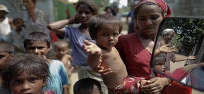 rohingya woman begum bahar told how soldiers barge into our home for girls