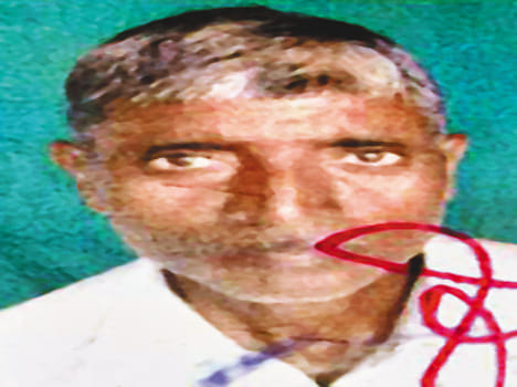 Farmer's death due to hiatus wire grip