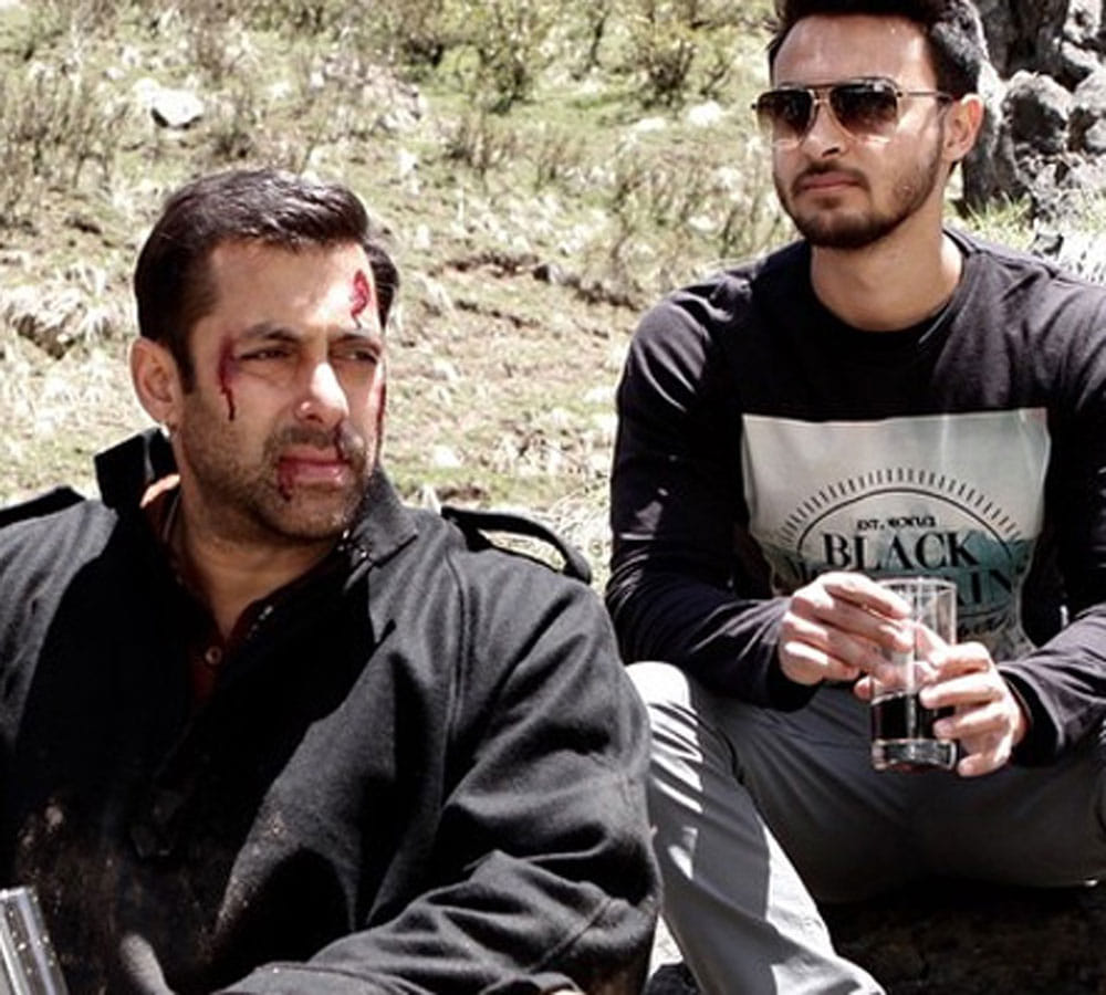 Salman Khan brother-in-law Aayush Sharma doesnt want to romance actress Mouni Roy
