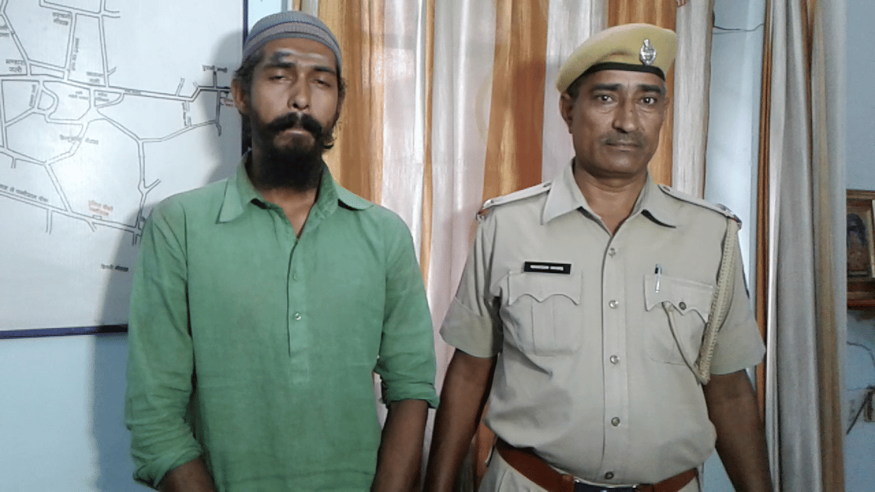 Bangladeshi intruder hidden in hotel arrested