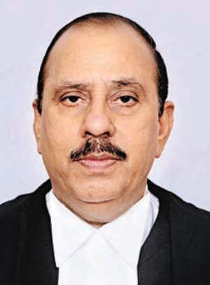 Hindi court gives three decisions in Hindi