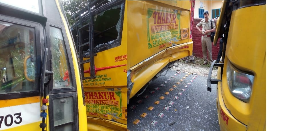 collision between  buses at hamirpur and bilaspur