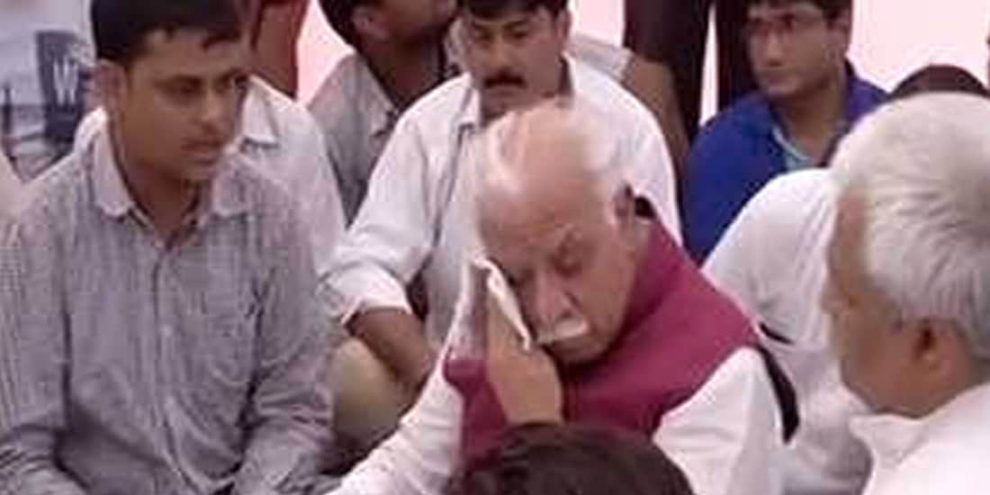Chief Minister Khattar tears came out after seeing Pradyuman family pain 
