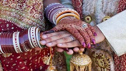  husband beaten to death his wife in bareilly 