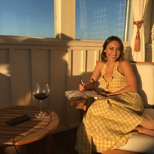 things to know about Francia Raisa who donated her kidney to Selena Gomez