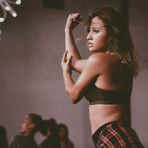 things to know about Francia Raisa who donated her kidney to Selena Gomez