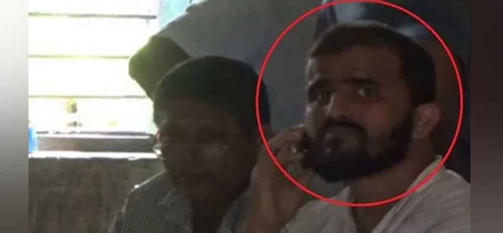 2008 ahmedabad blast case suspect terrorist tausif khan offering tutions to students in bihar gaya