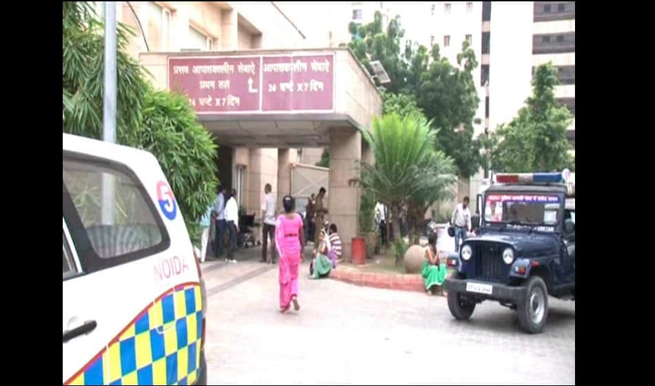two policemen suspended in manipuri boy case
