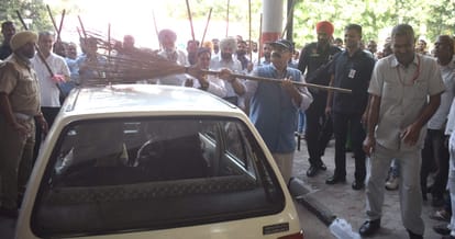 Administrator Badnaur and MP Kher launches cleanliness drive
