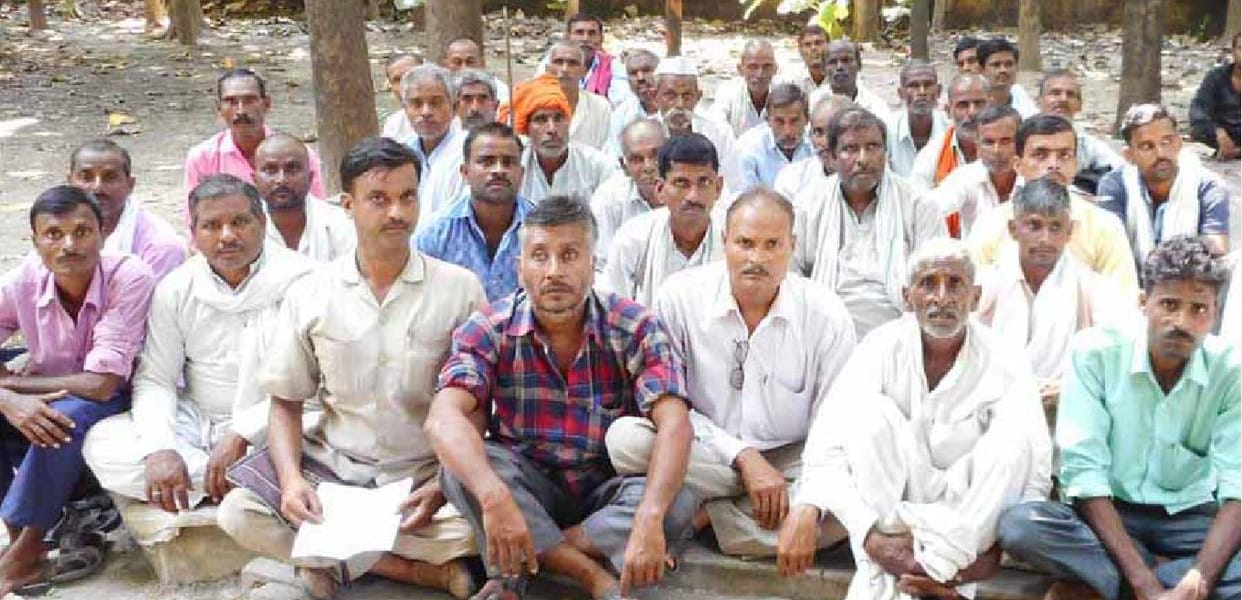 Farmers performed, sloganeering