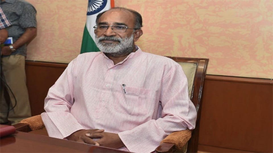Union Tourism Minister says Slum is Agra