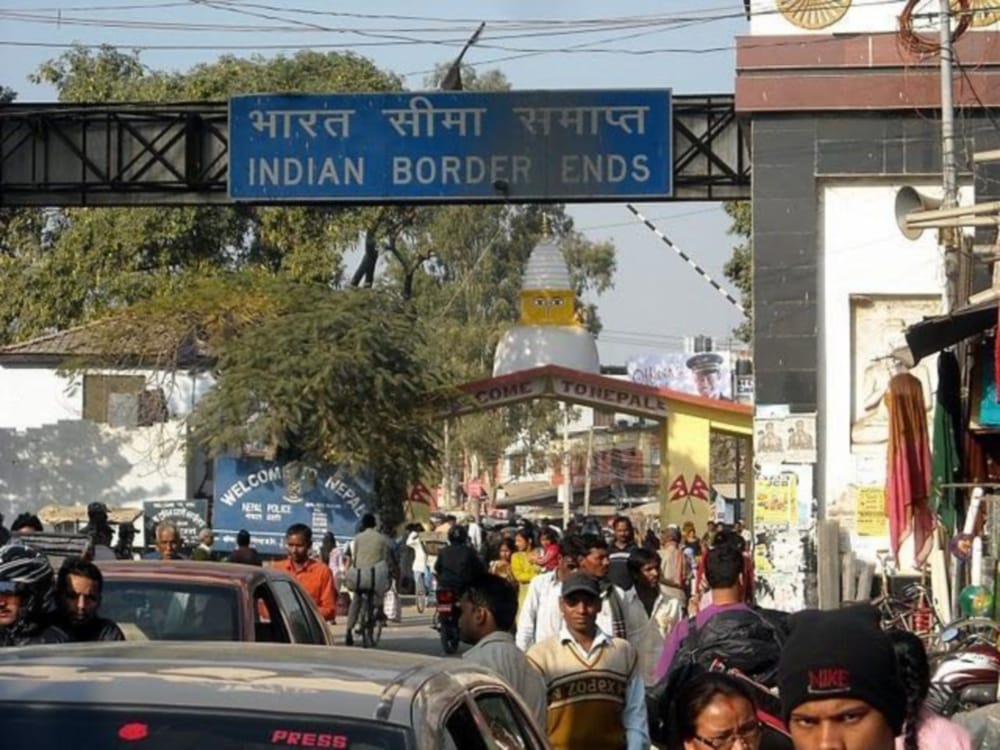 DIG meeting with Maharajganj police for stop human trafficking in Indo-Nepal border