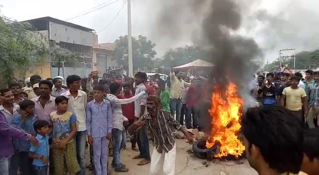 man died after a police patrolling car collided with a tractor in jodhpur
