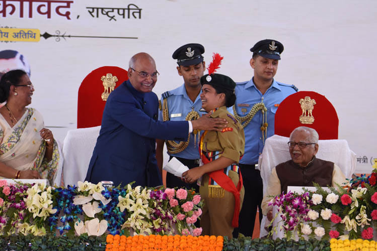mansi dwivedi honoured by president ramnath kovind