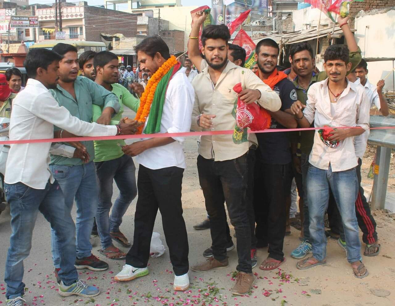 samajwadi party leader son inaugurate samne ghat bridge befor PM modi