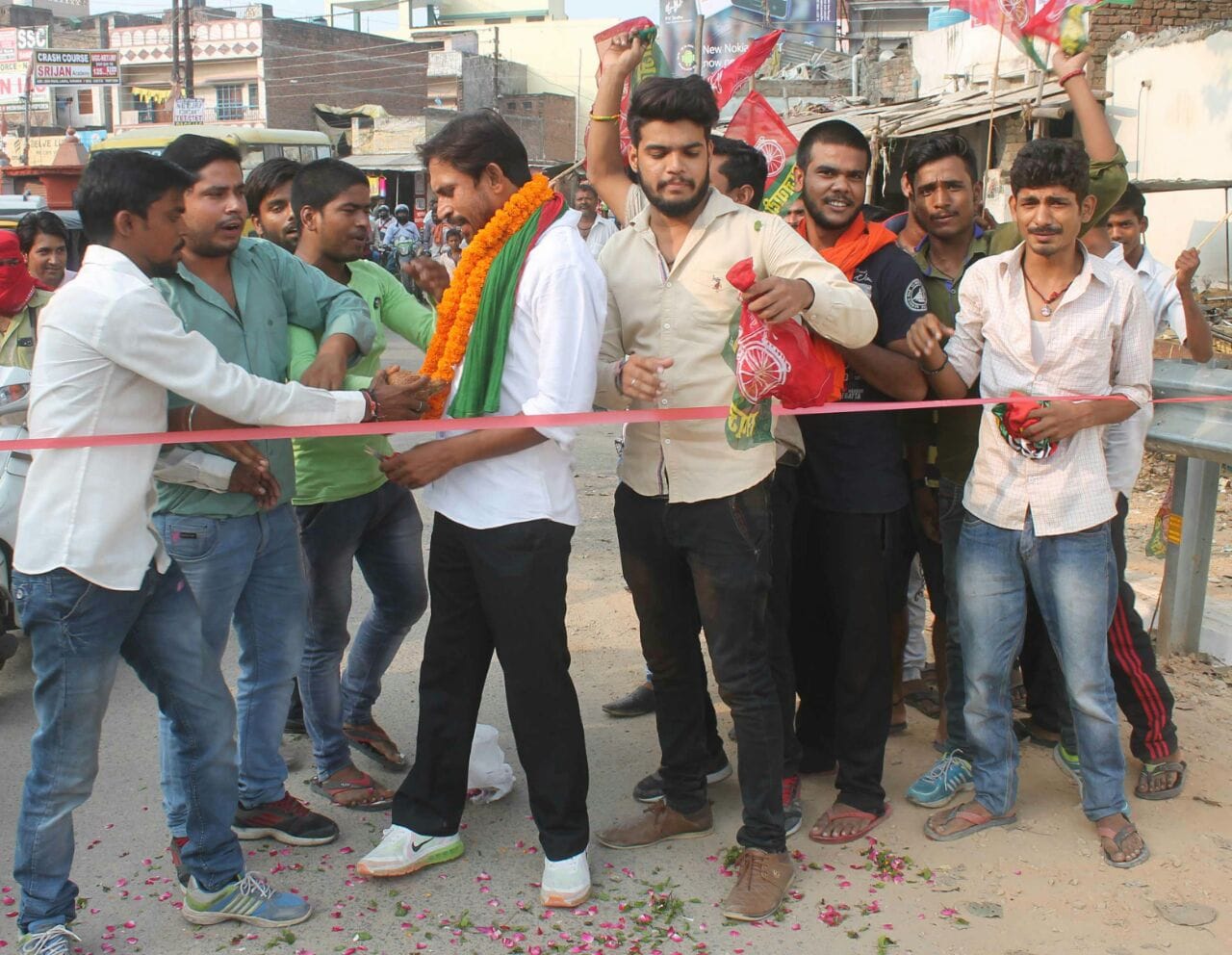 samajwadi party leader son inaugurate samne ghat bridge befor PM modi