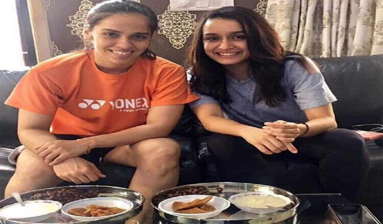 श्रद्धा कपूर सायना नेहवाल 