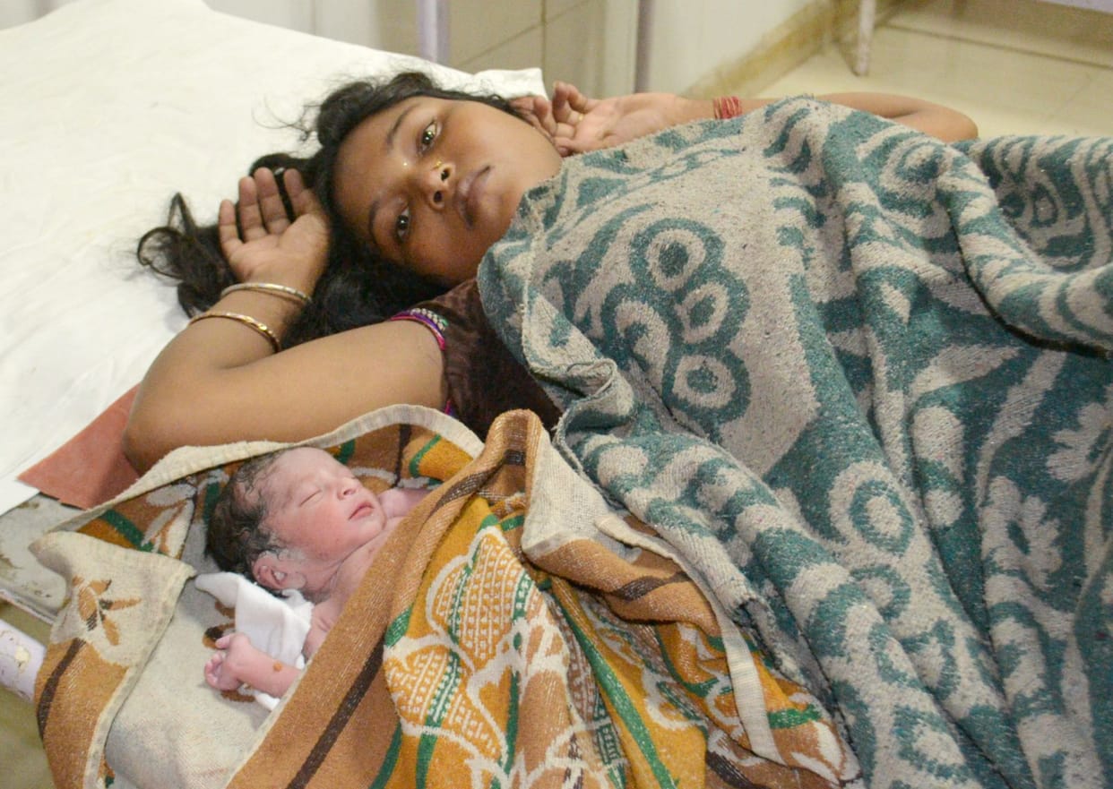 उत्कल एक्सप्रेस में महिला ने बेटे को जन्म दिया