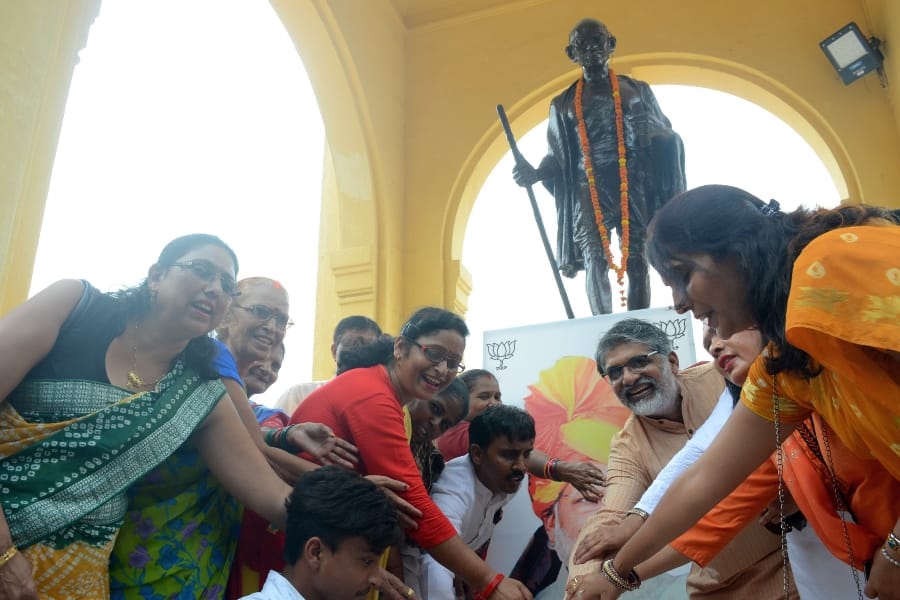 narendra modi birthday celebration in Uttar Pradesh.