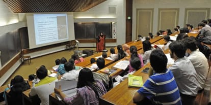 Now Attendance through mobile app in delhi university 