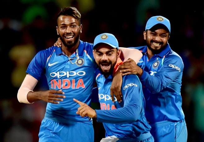 live score between india and australia from chennai 