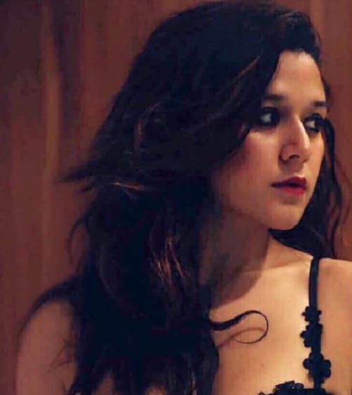 Know everything about Tiger Shroff Gorgeous Sister Krishna Shroff 