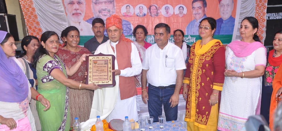 Himachal Hamirpur prem kumar dhumal targets on cm virbhadra singh