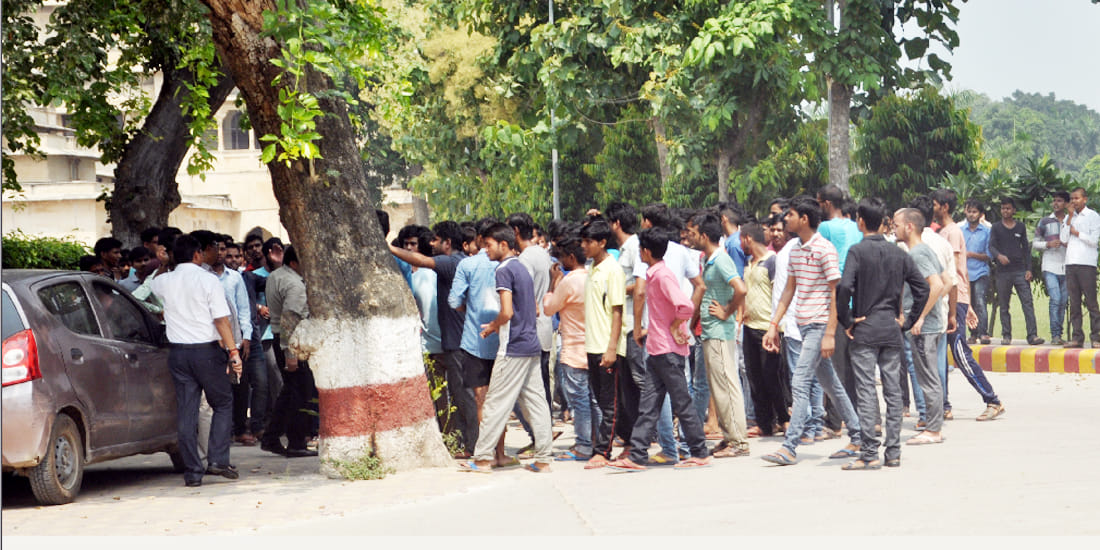 Students strike in CSA