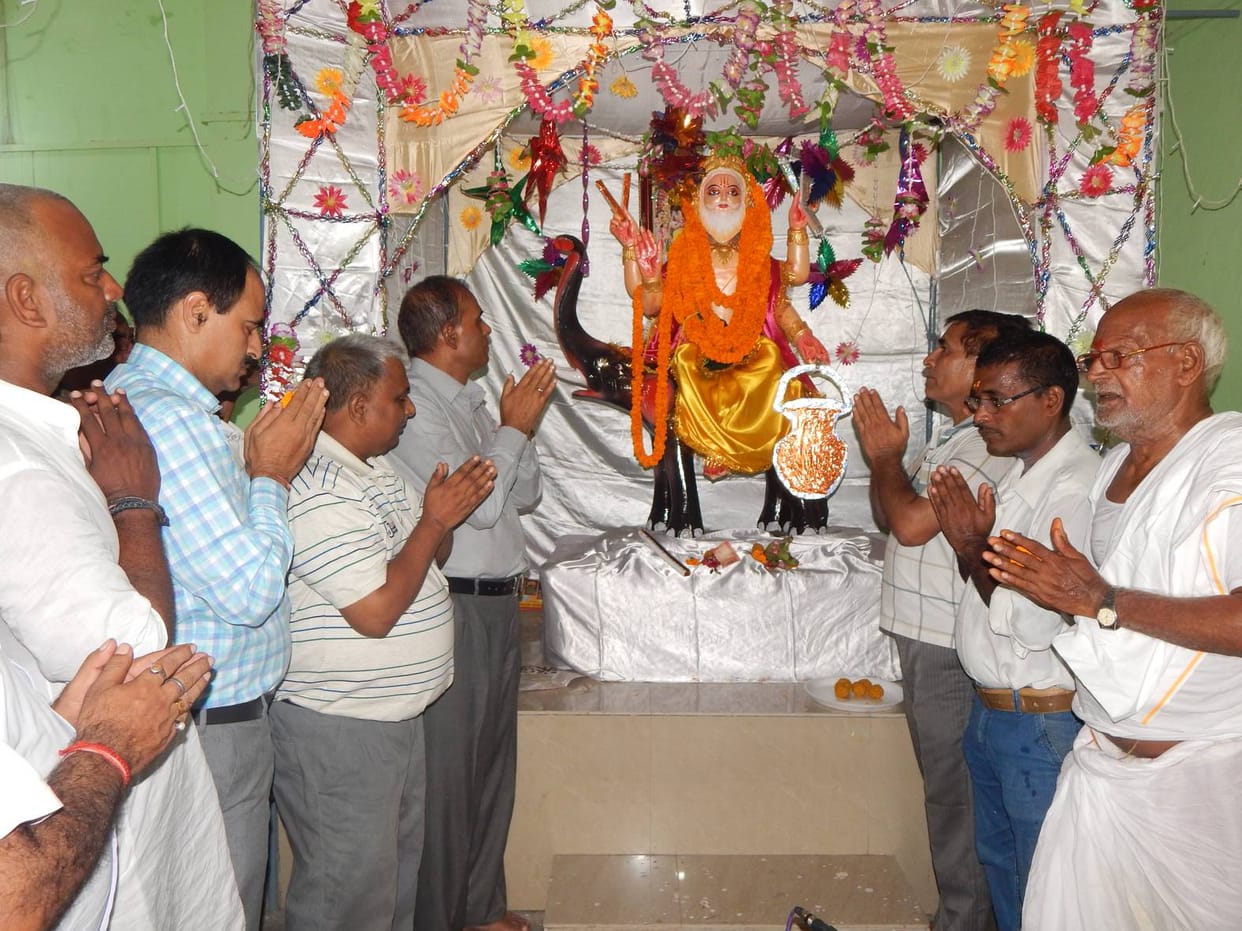 Pooja Dev Shilpi Vishwakarma