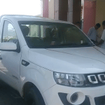 नई की नई पिकअप गाड़ी में भरकर ले जाई जा रही थी शराब 
