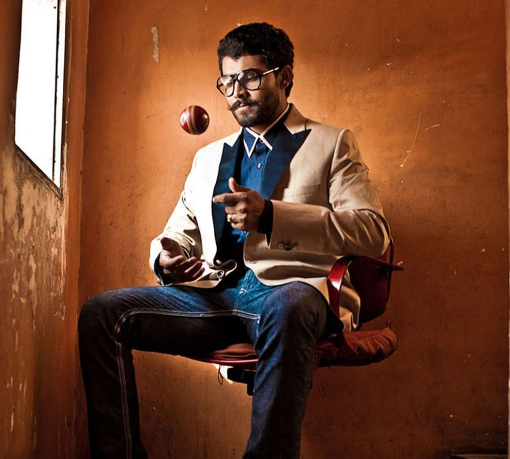 Filmmaker Lakshmi R Iyer slams Ravindra Jadeja for selfie culture in public places over twitter