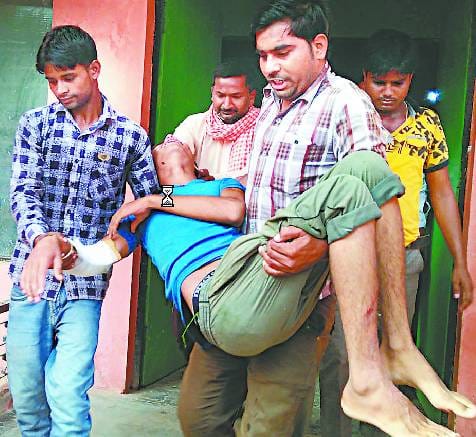 बस की टक्कर से बाइक सवार दो सगे भाई घायल, एक की मौत