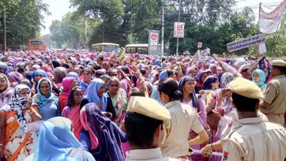 anganbari workers goes on strike in jaisalmer alwar 