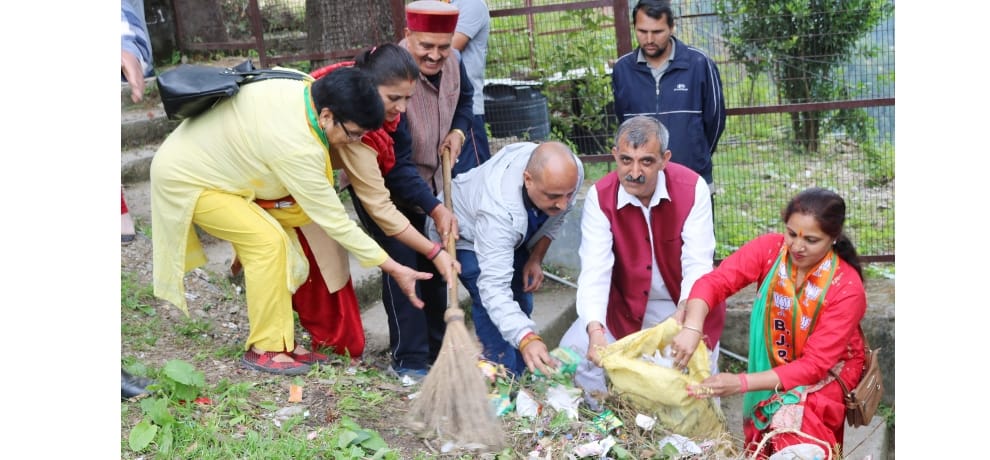 question raised on bjp's safai abhiyan in shimla city