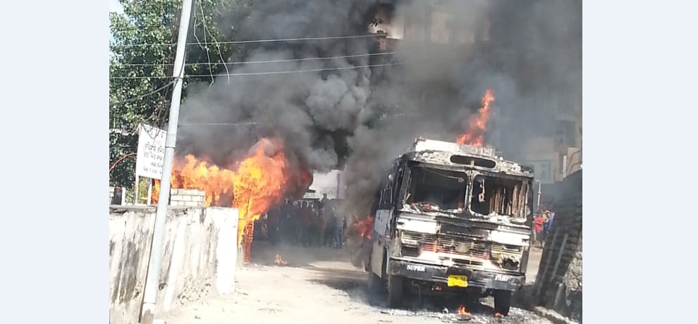private bus hit lady in nirmand angry crowd set bus on fire