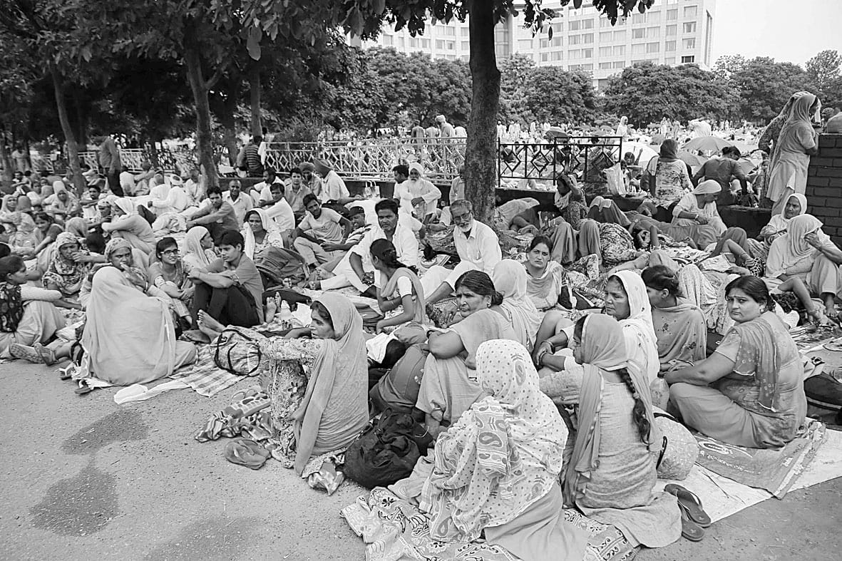 Religious tent and political chess