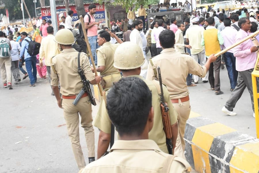 protest of gram rojgar sevak.