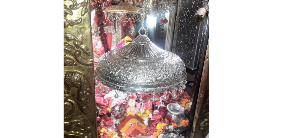 one kilogram silver article offered at Chintpurni Temple Una Himachal Pradesh